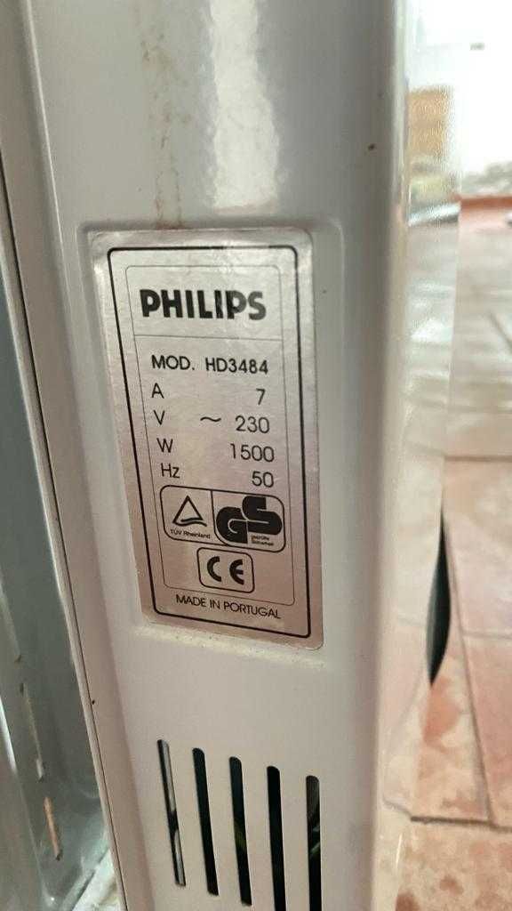 Aquecedor a óleo Philips 1.500 W