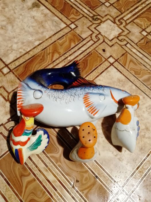 Старинные петухи а также набор рыбок. 6штук