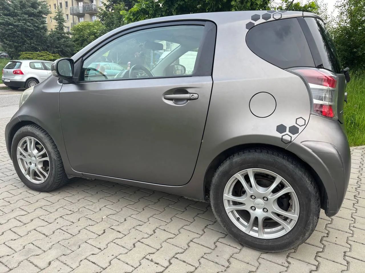 Toyota iQ Niezawodny samochód Toyota IQ, Smart, Aygo - bezwypadkowa