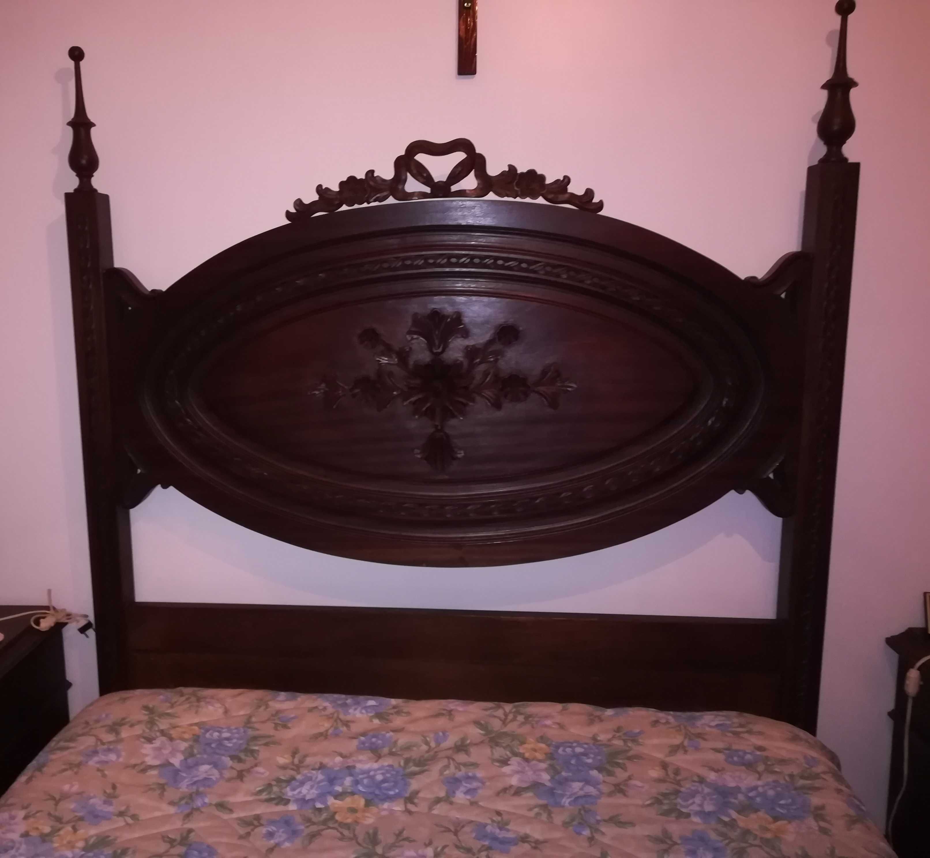 Mobília quarto estilo século XVII