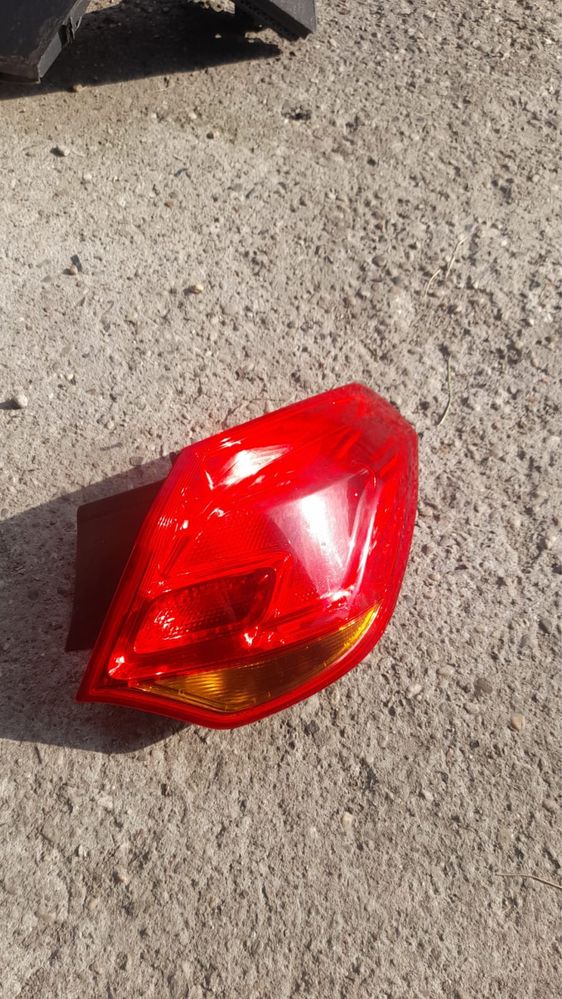 lampa prawy tył opel astra J HB lampa prawa tylna astra J EU