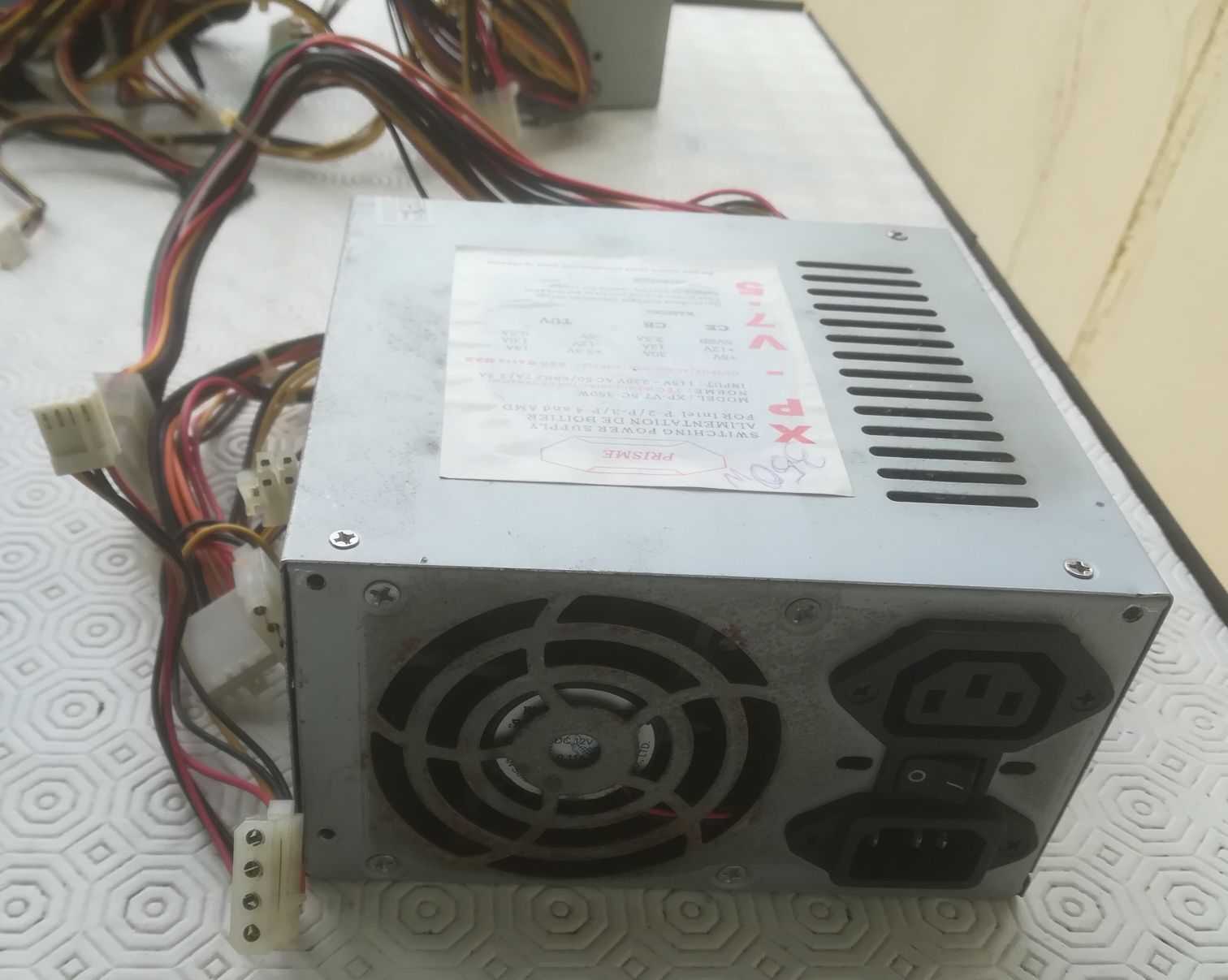 Fontes de Alimentação (de 300 até 500 Watt) para Computadores de Secre
