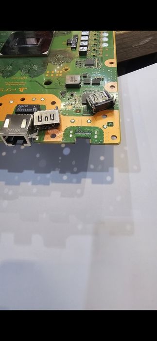 Serwis Konsol PS5, PS4, Xbox + Naprawa Padów – Analog Hall