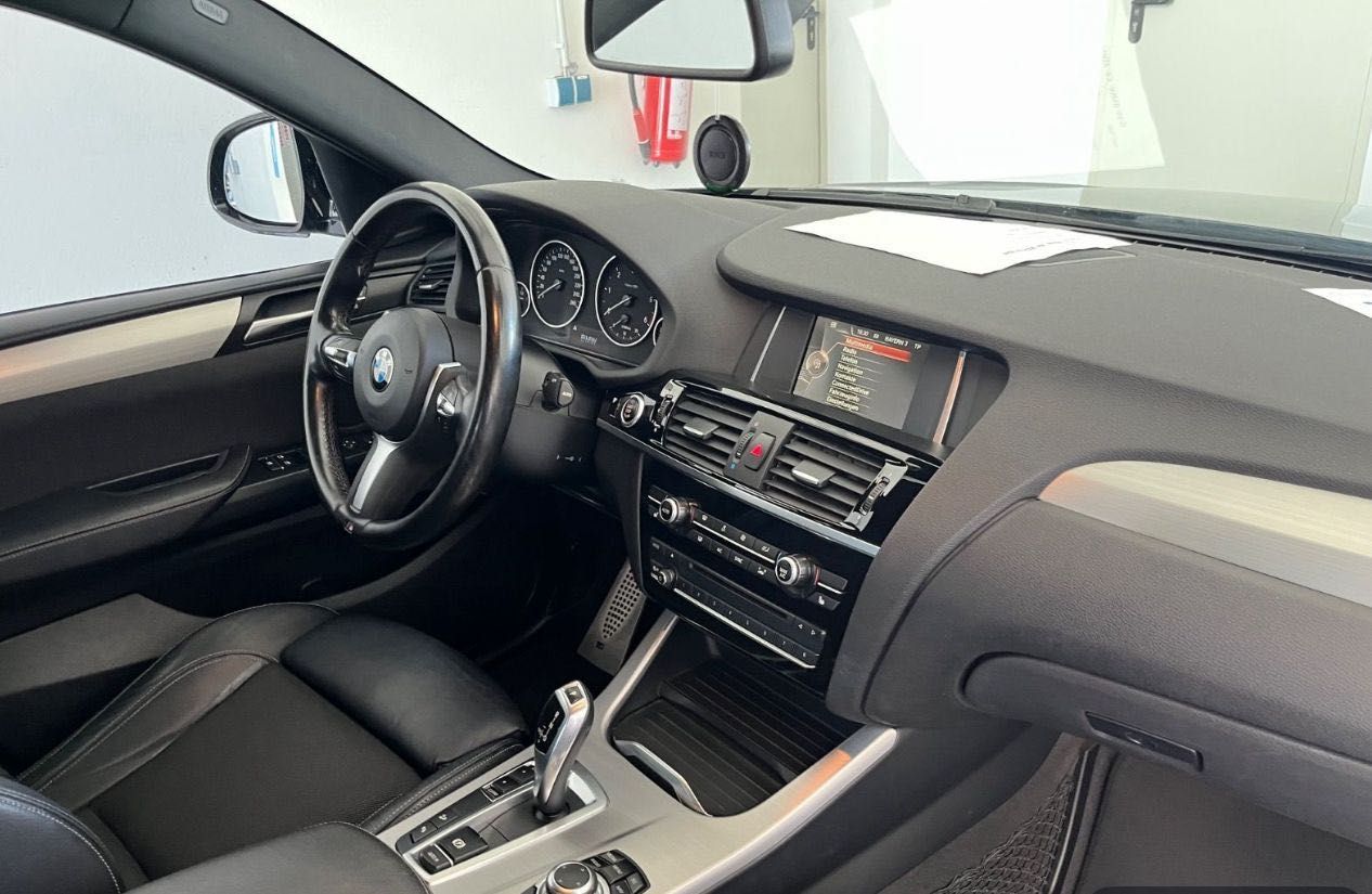 BMW X 4 
Diesel 
183.900km 
Caixa automática
26 mil €