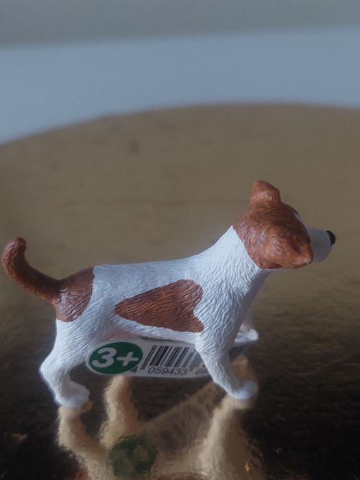 Figurka  pieska firmy Schleich