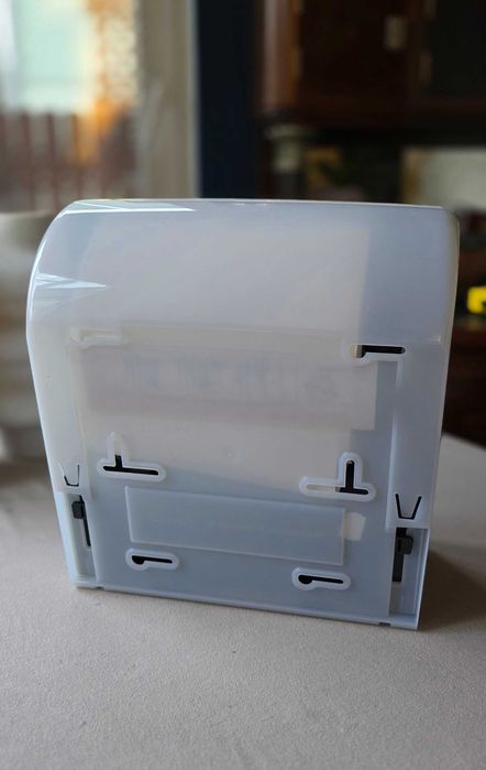 Podajnik/dozownik MERIDA do ręczników papierowych - SOLID AUTO CUT