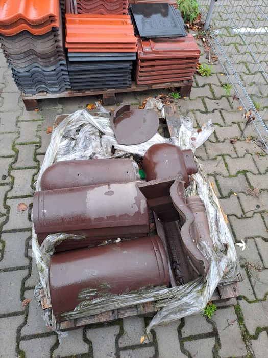 EURONIT / kominek wentylacyjny / dachówka skrajna / klamra