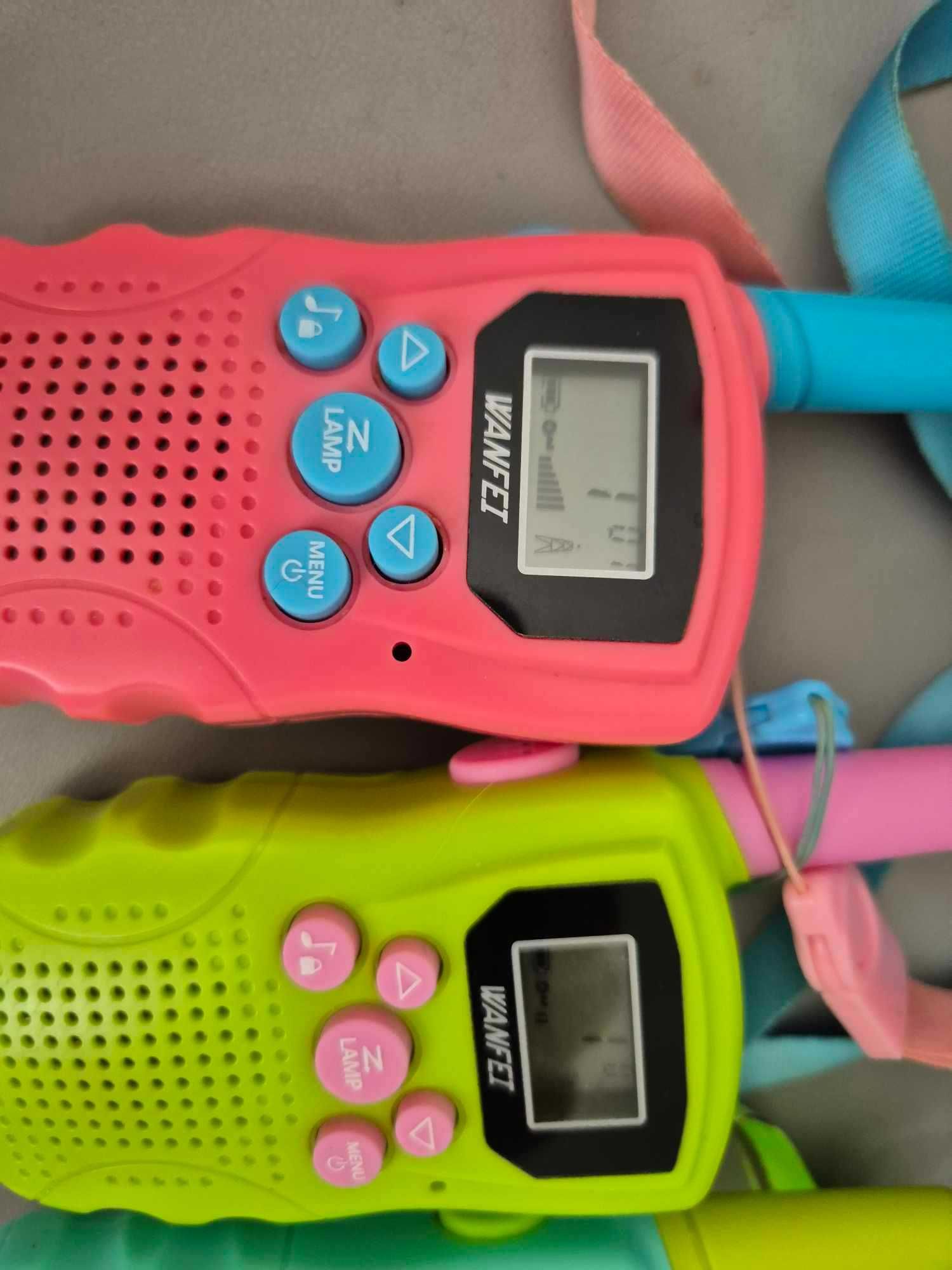 Walkie Talkie 3-pak, 8 kanałów 2-drożne radio zabawka z LCD