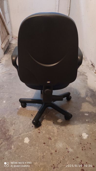 Sprzedam fotel do biurka.