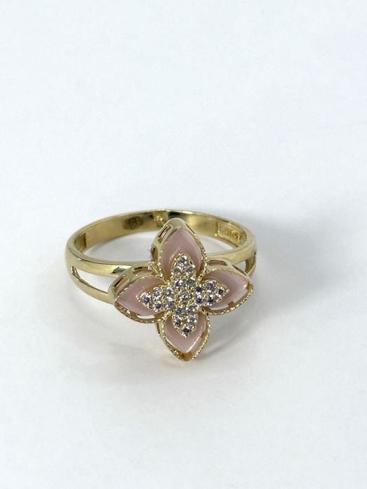 Złoty pierścionek rozmiar 17