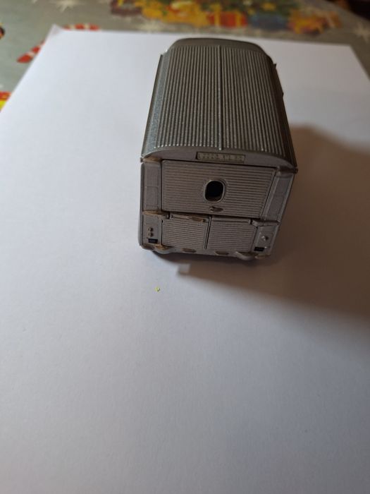 Carrinha miniatura 1/43