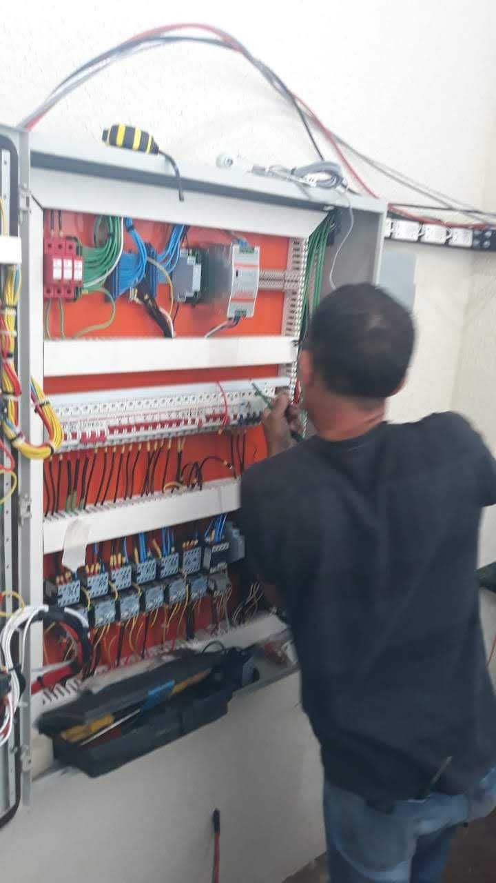 Eletricista 24H – Reparos Rápidos e Instalações Elétricas