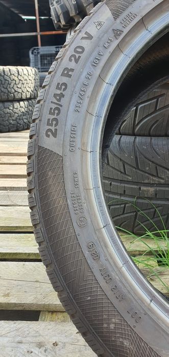 255/45/20 Continental komplet Zimowe