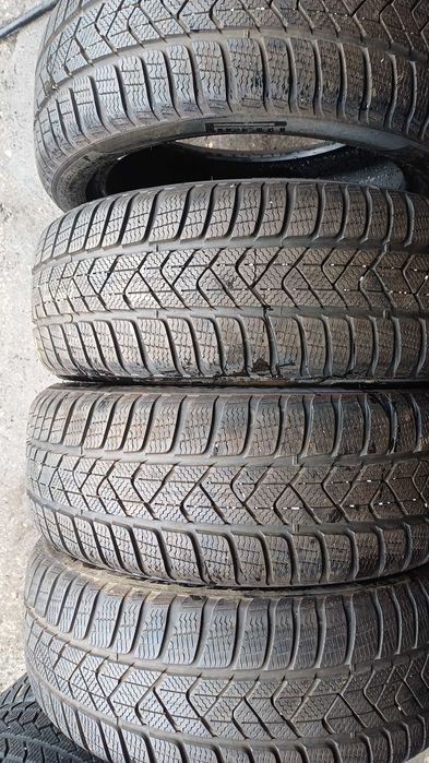 Pirelli SottoZero 3 Winter A01 205/50 R17 93H 2020r