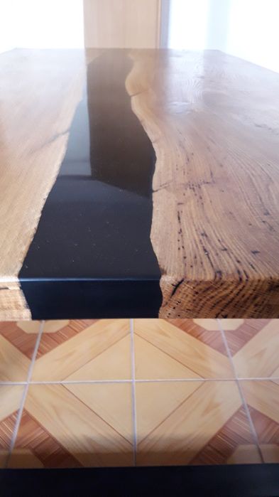 Стіл дубовий з епоксидної смоли