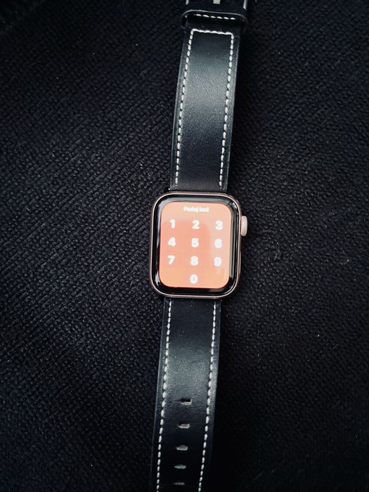 Apple watch SE i Timex T80