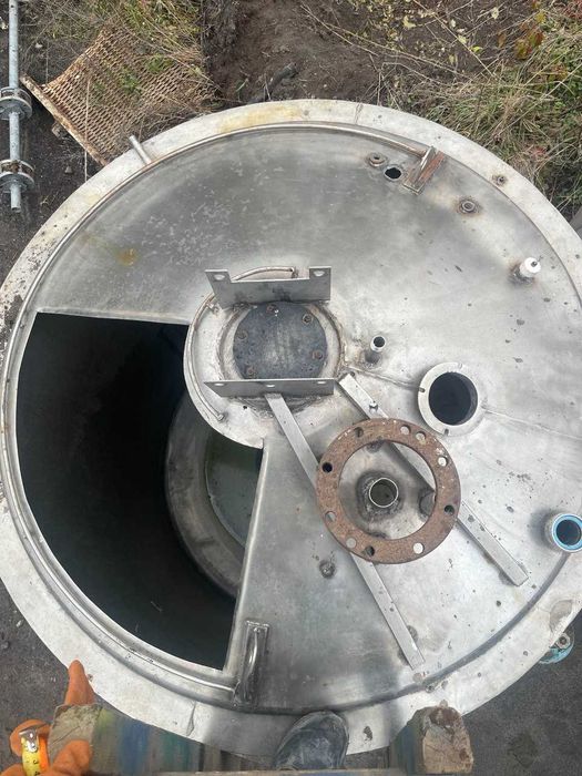 Ємність нержавіюча харчова 2.1 м³ | З утепленням та рубашкою підігріву