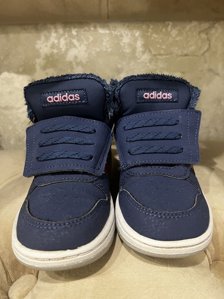 Кросівки  ( хайтопи ) Adidas для дівчинки оригінал