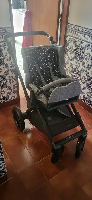 Carrinho bebé 3 em 1