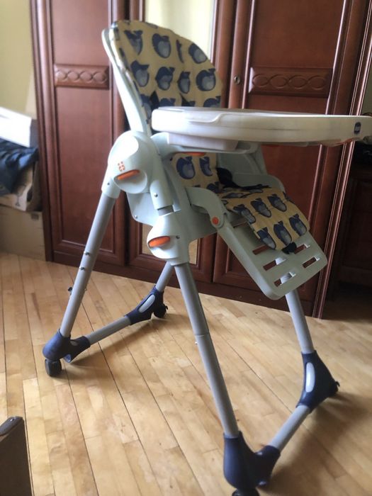 Дитячий стільчик для годування Chicco
