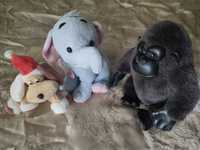 М'які іграшки: слоник, мавпочка і собачка