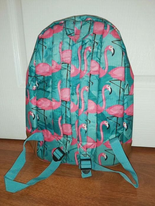 Turkusowy plecak we flamingi