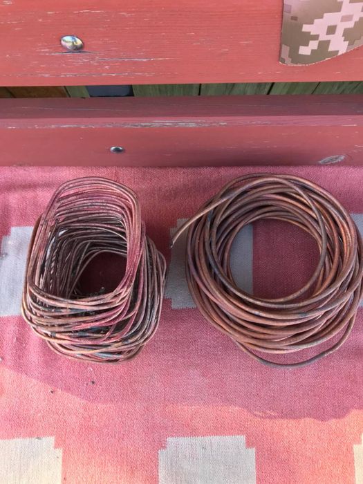 Мідна шина і мідна проволока