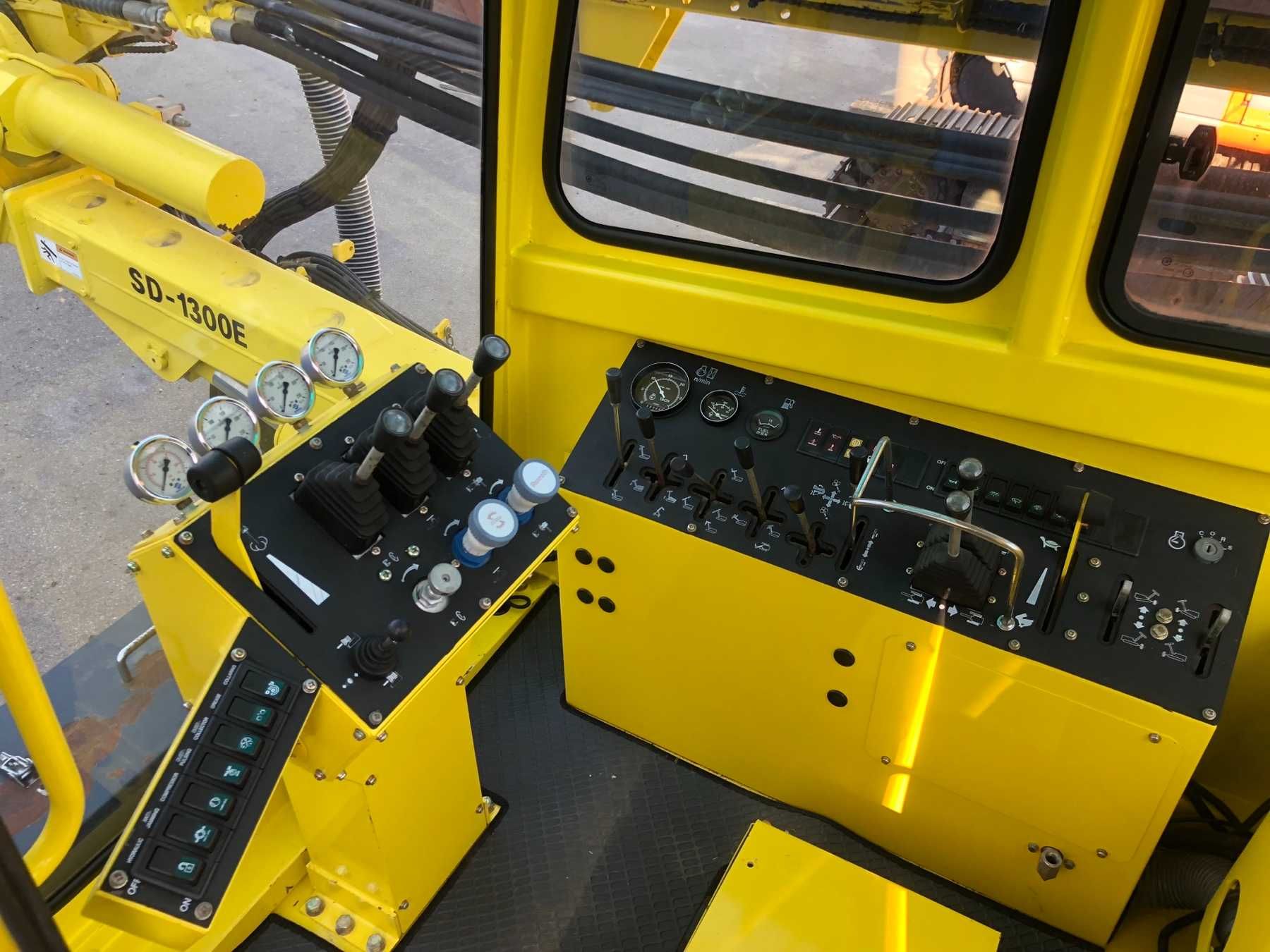 Буровая установка горизонтального бурения JUN JIN SD-1300E