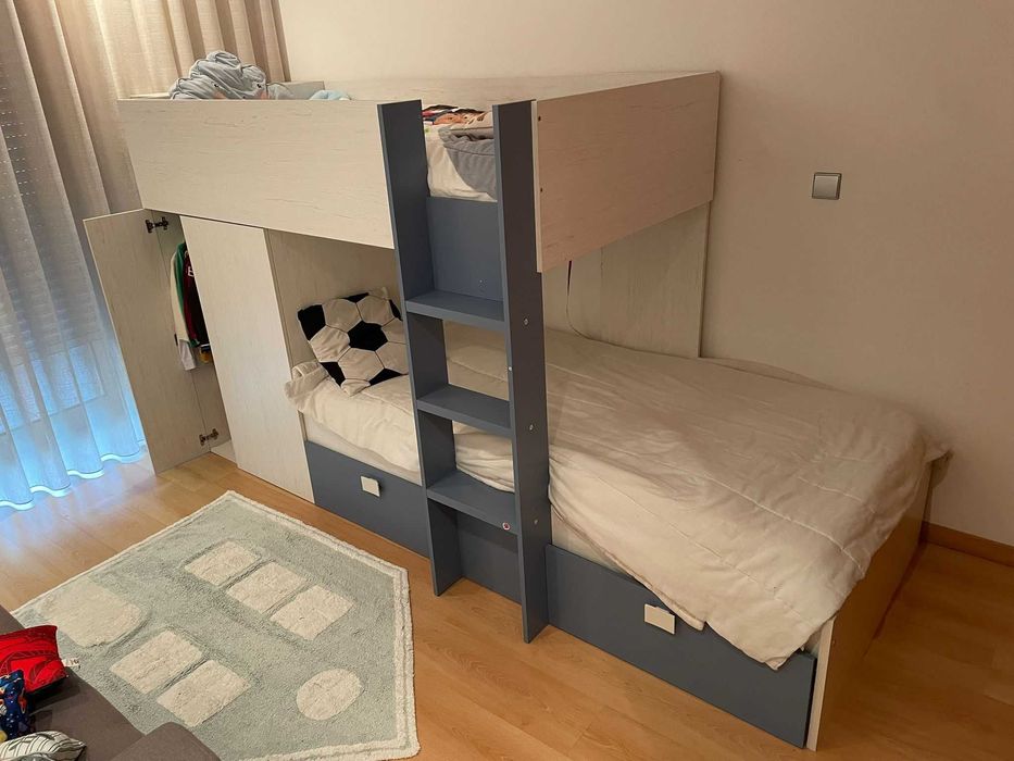 Beliche infantil com armário embutido – excelente estado