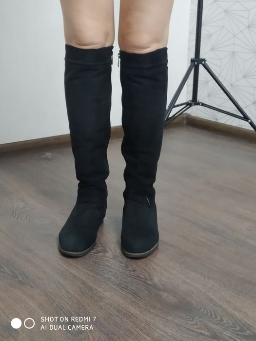 Продам сапоги женские зима натуральный замш, мягкие и удобные