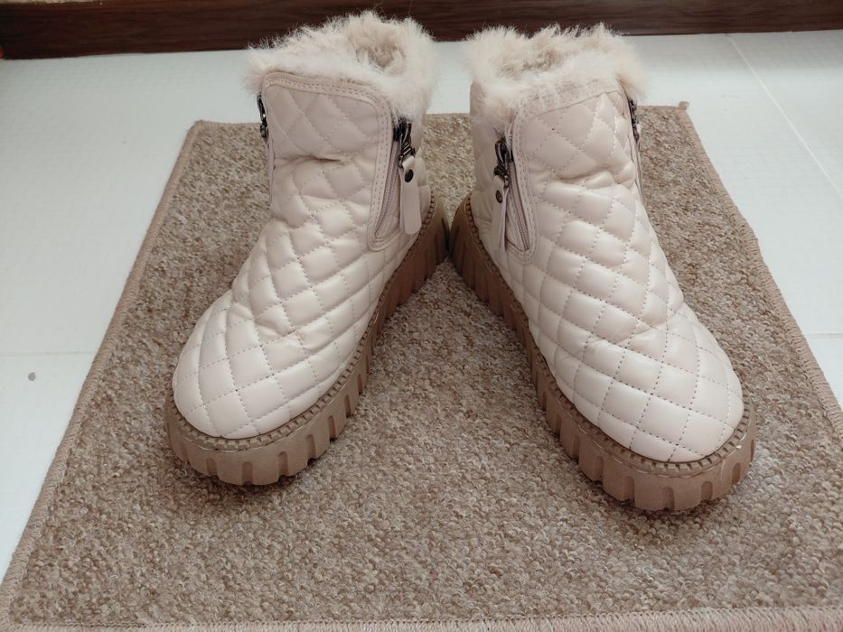 Жіночі зимові черевики