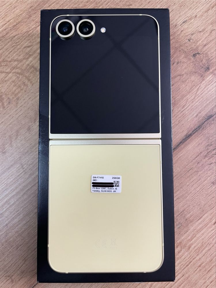 Samsung Z Flip 6