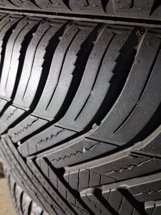 225/45 R17 Hankook kinergy 4s gen 2 шини всесезонні