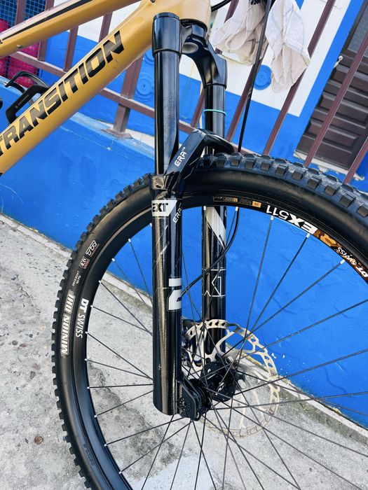 Bicicleta em carbono BTT / Enduro Transition Sentinel