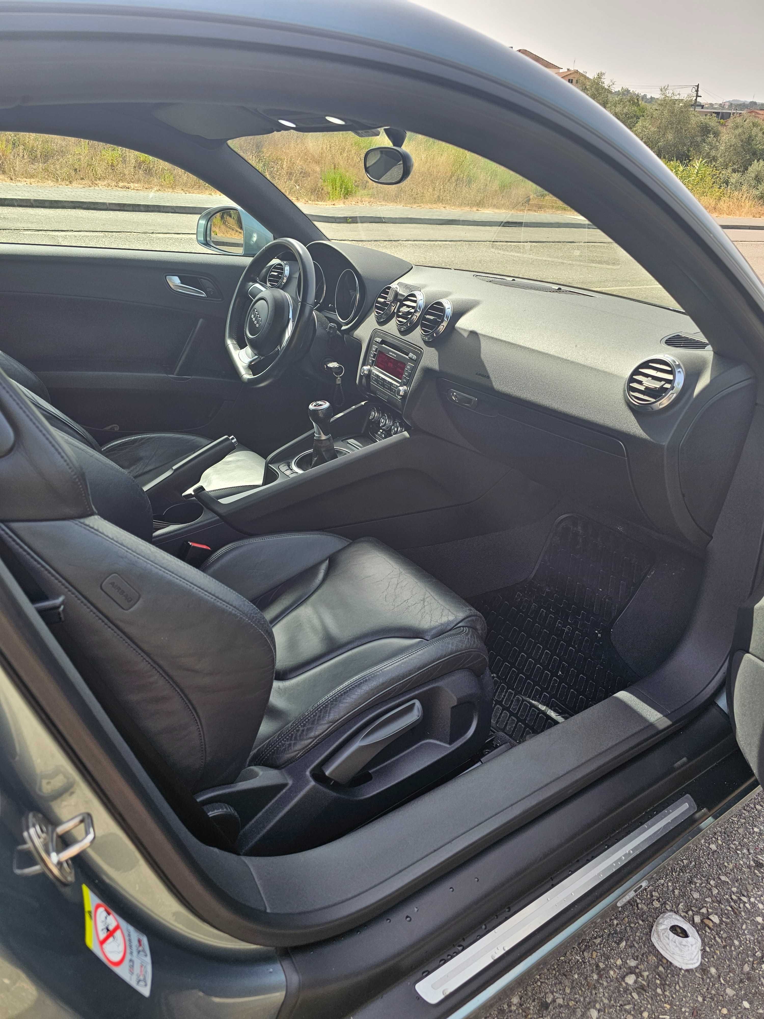 Audi tt tfsi rigorosamente impecável