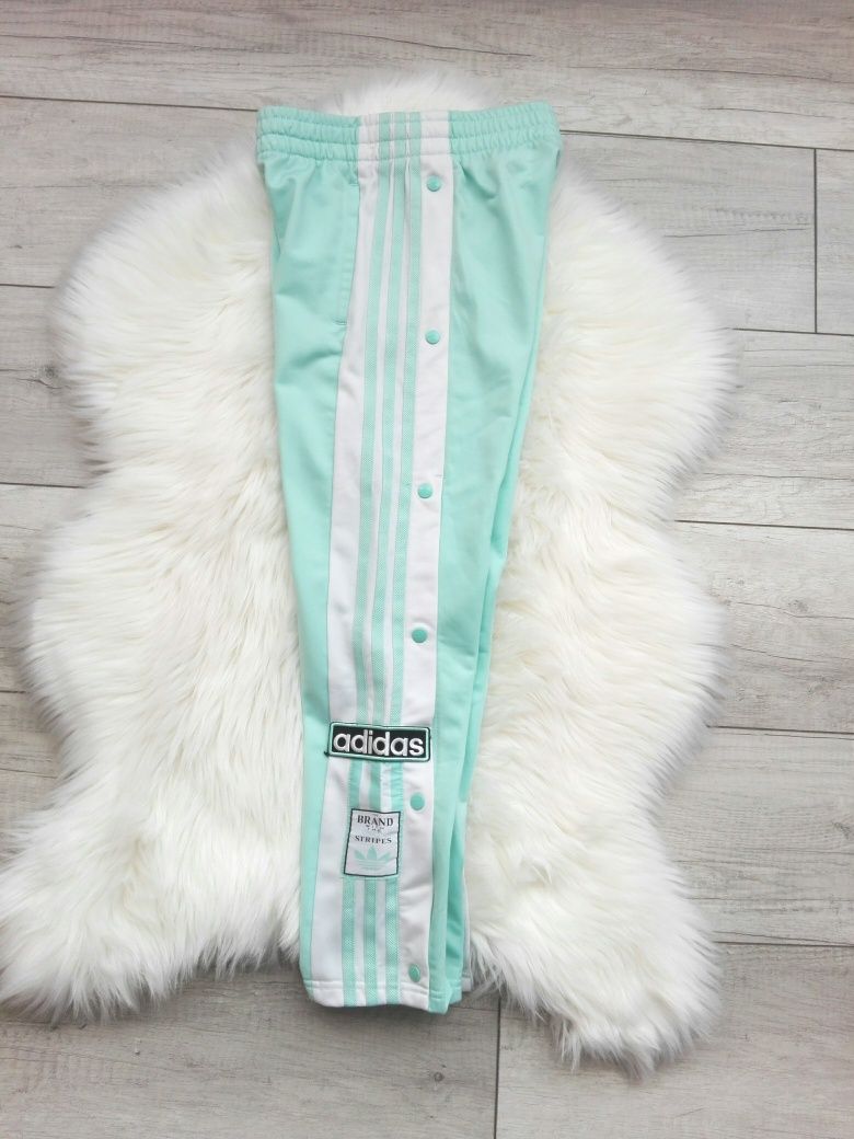 Adidas oryginalne spodnie dresowe dresy miętowe rozm 140-146cm