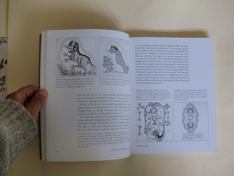 Pray, Magic, Heal: The Story  of KETUT LIYER
de David J. Stuart-Fox