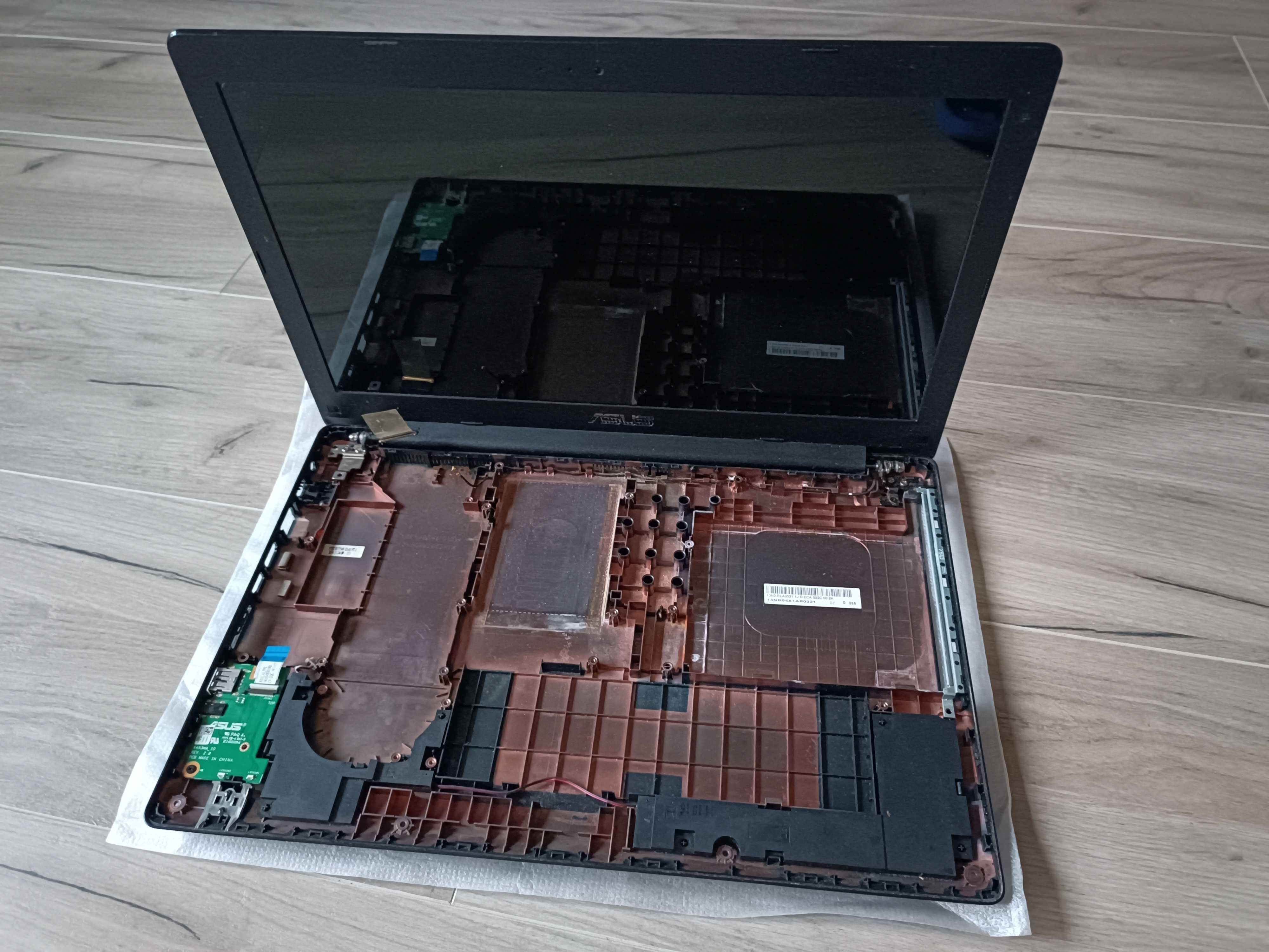 Matryca do notebook Asus X553M 15,6" oryginał+ klapa, ramka, zawiasy.