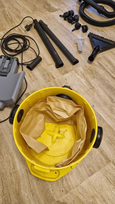 Karcher SE 4002 Миючий пилосос без фильтру. 5600 грн