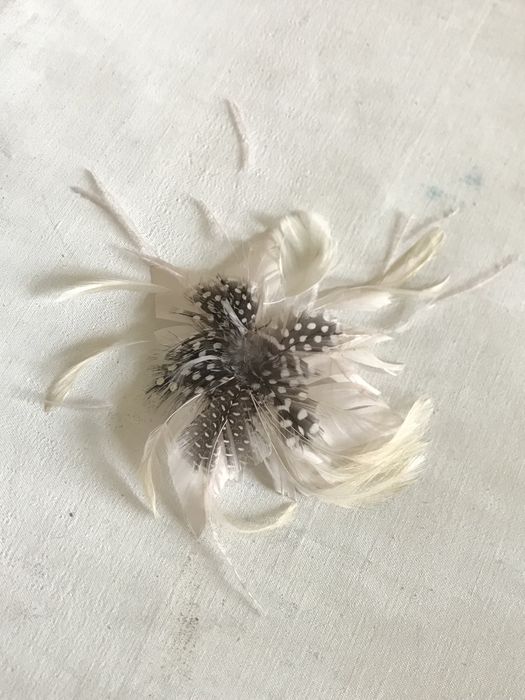 Elegancka dekoracja na włosy - spinka