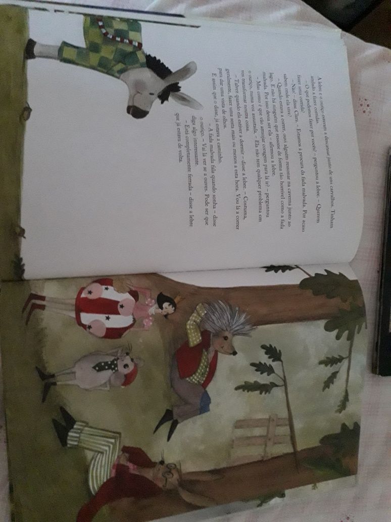 Livros para crianças / bebés