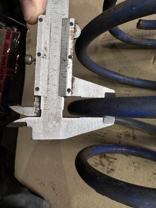 Задні пружини для заниження автомобіля