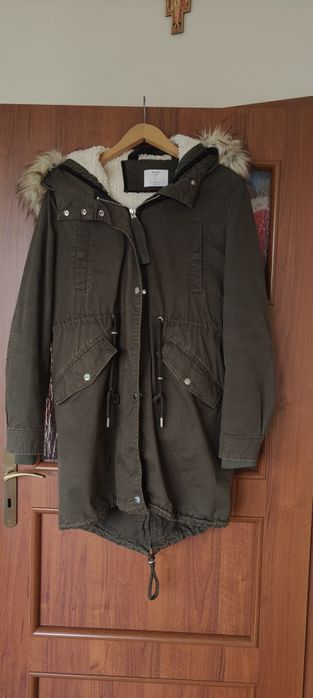 Kurtka zimowa damska Bershka romiar L Khaki