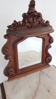 Par de mesas de cabeceira muito antigas c/ tampo em mármore e espelho