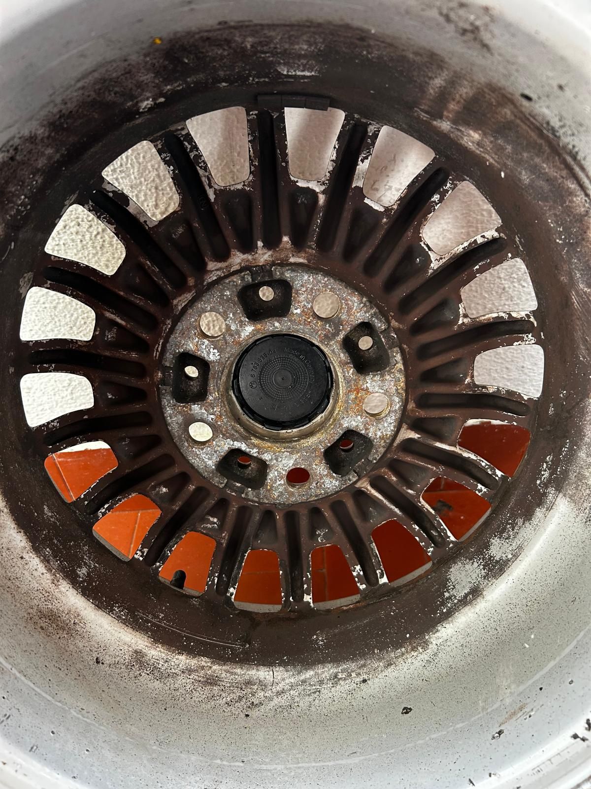 Roda de BMW 205/60R15
