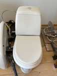Wc z dolnym odplywem