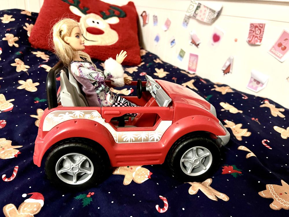 Samochod dla lalek Barbie kabriolet Jeep