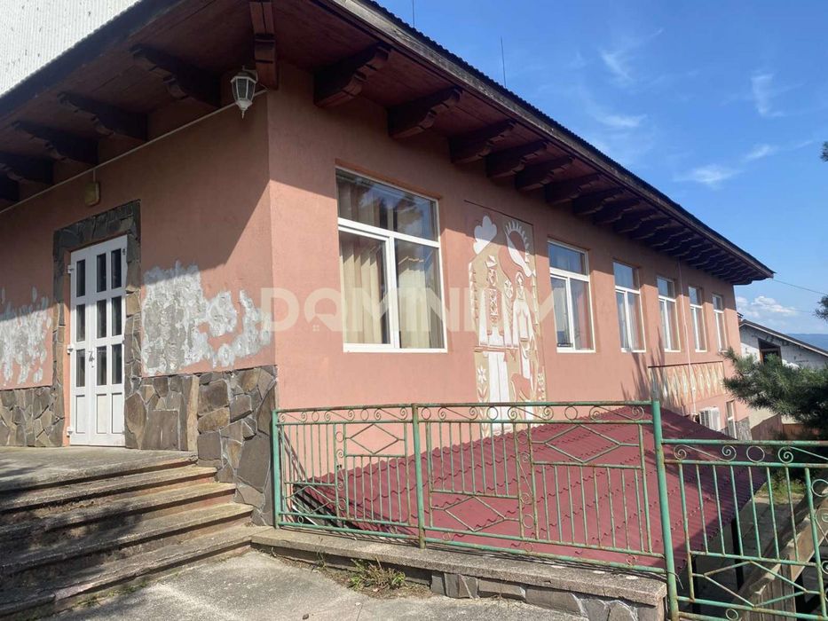 Продається торговий комплекс "Чорна гора" в с. Мала Копаня