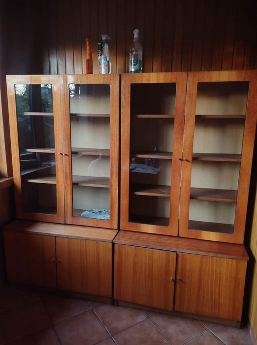 Dwa takie same regały, biblioteczka PRL