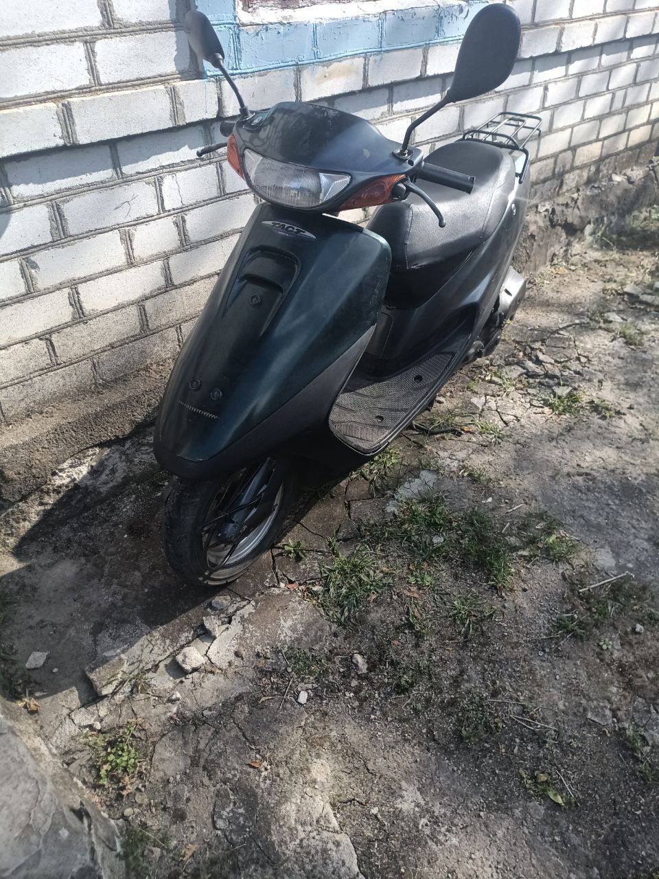 Продаю скутер торг уместен